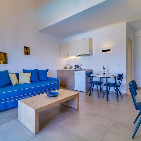 Theros Villas & Suites 크리시 아모우디아 외부 사진