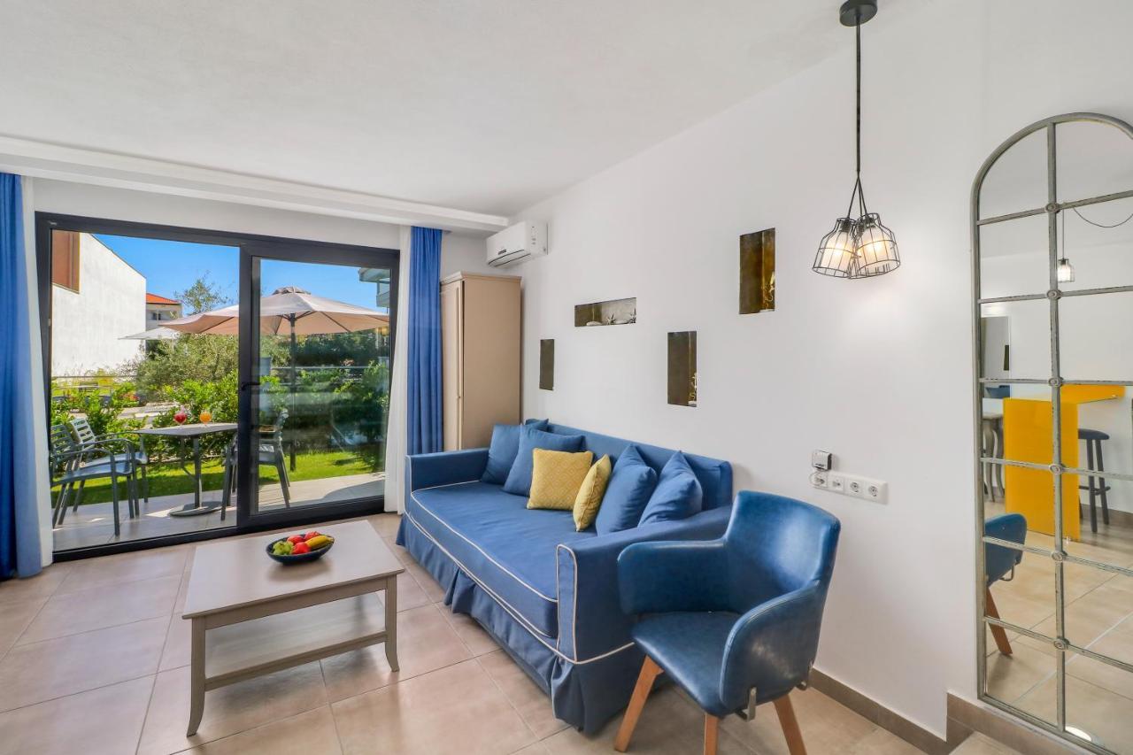 Theros Villas & Suites 크리시 아모우디아 외부 사진