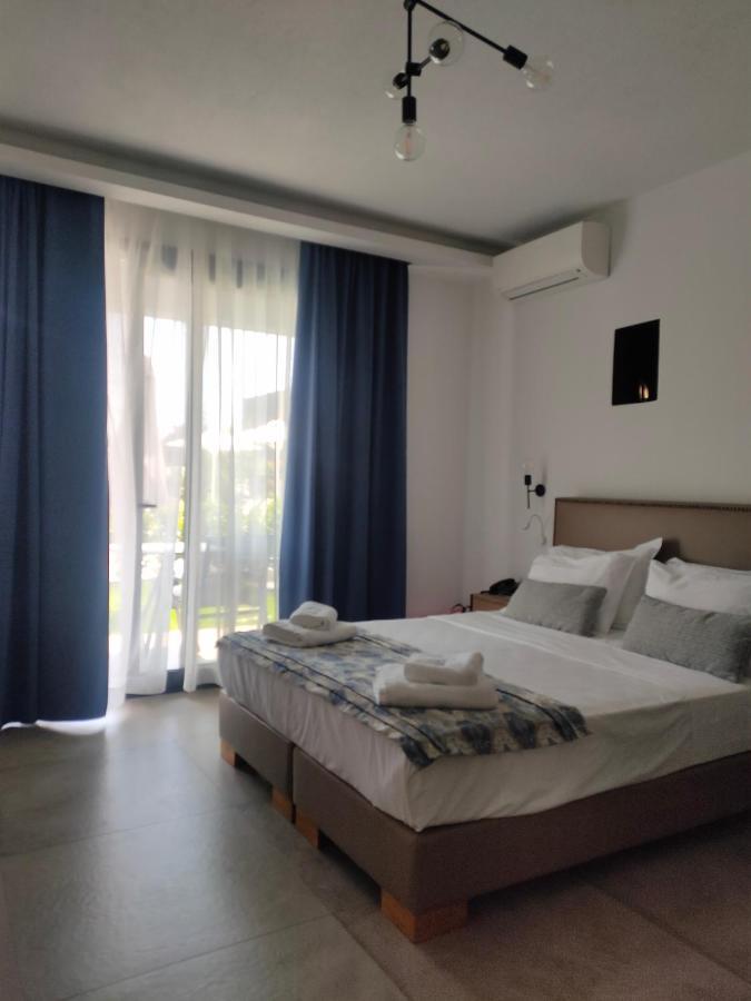 Theros Villas & Suites 크리시 아모우디아 외부 사진